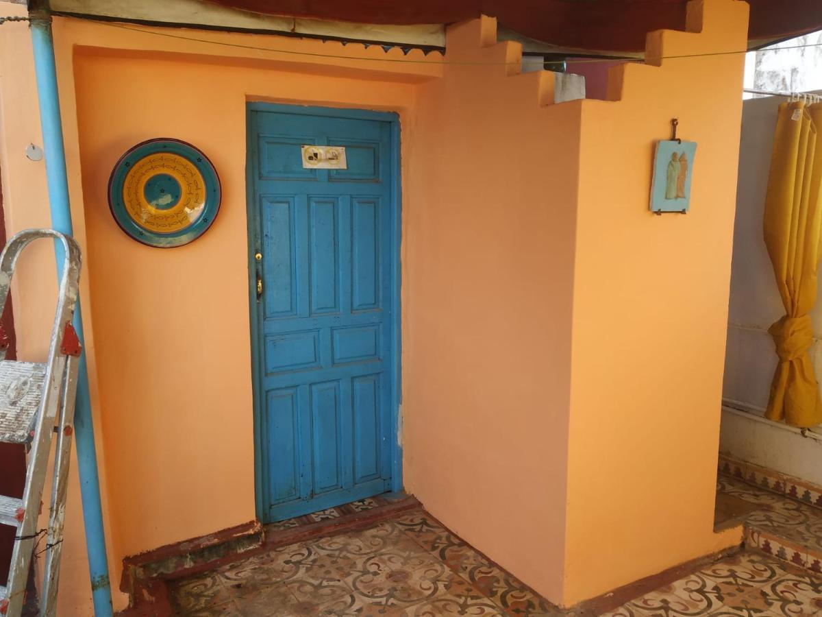 Dar El Pirata Hostel Asilah Esterno foto
