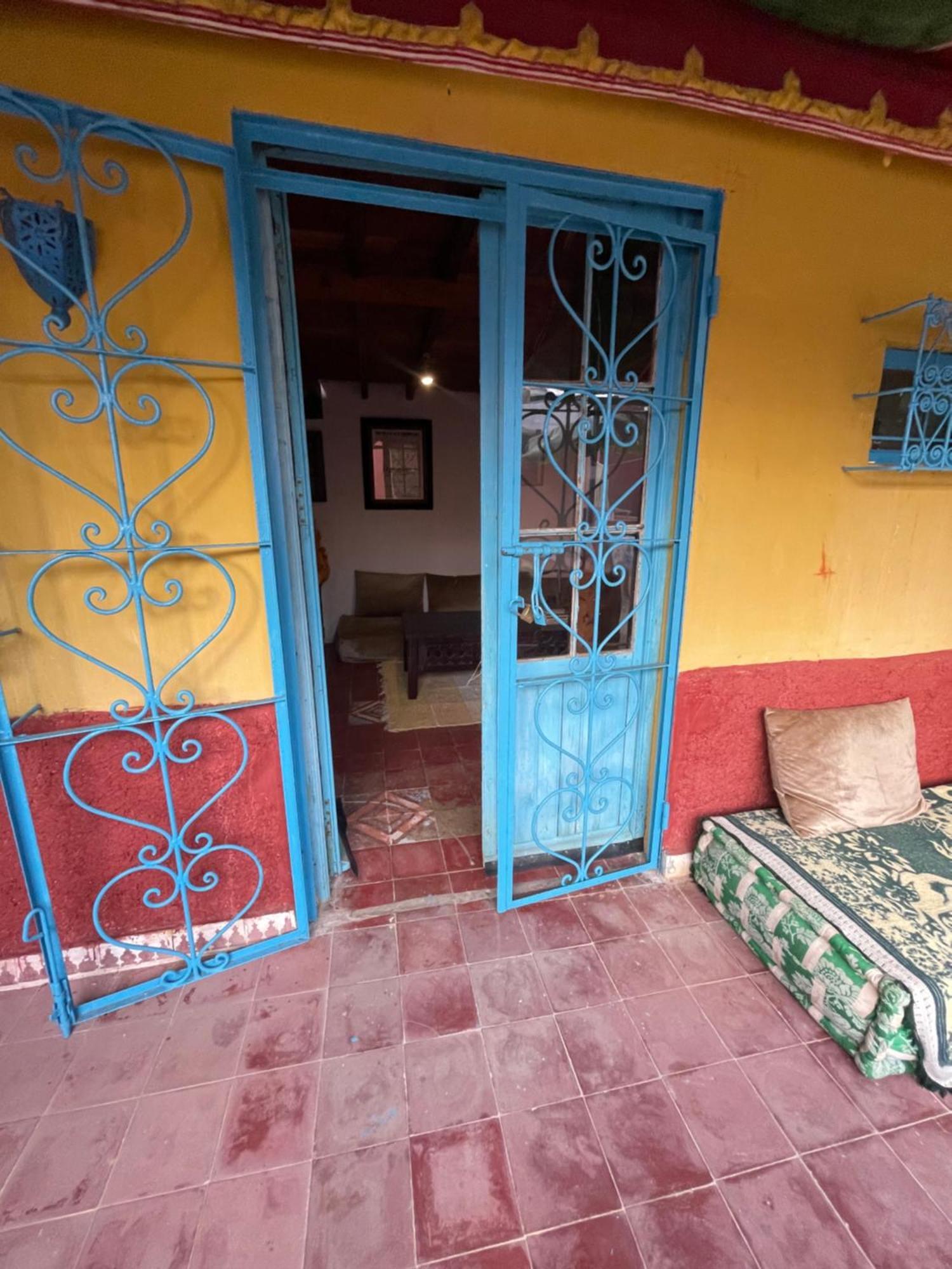 Dar El Pirata Hostel Asilah Esterno foto